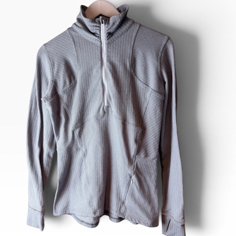 Lululemon Kanto Catch Me Grey Herringbone Half Zip Pullover Thumbholes Size 10